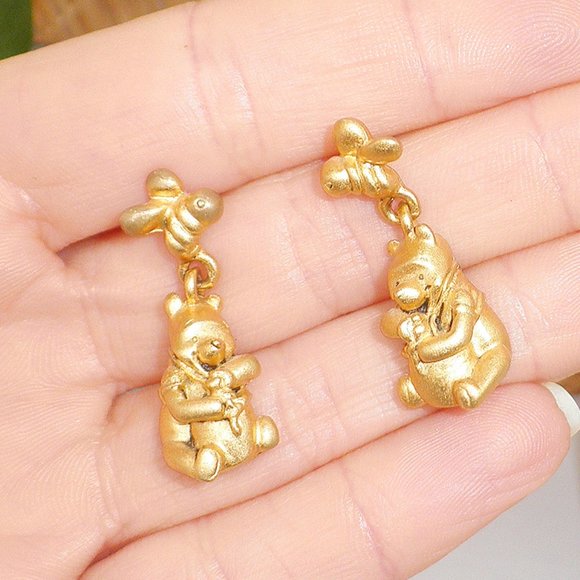 Disney Jewelry - Vintage Disney Winnie The Pooh Bee & Honey Pot Drop Earrings Gold Toned